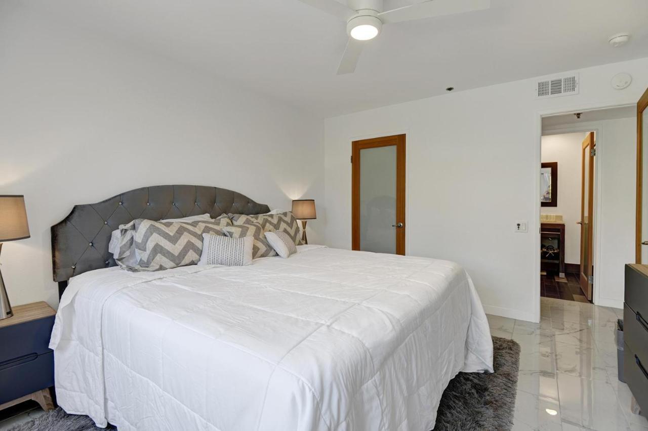 Modern Plaza Villas Oasis Palm Springs Bagian luar foto