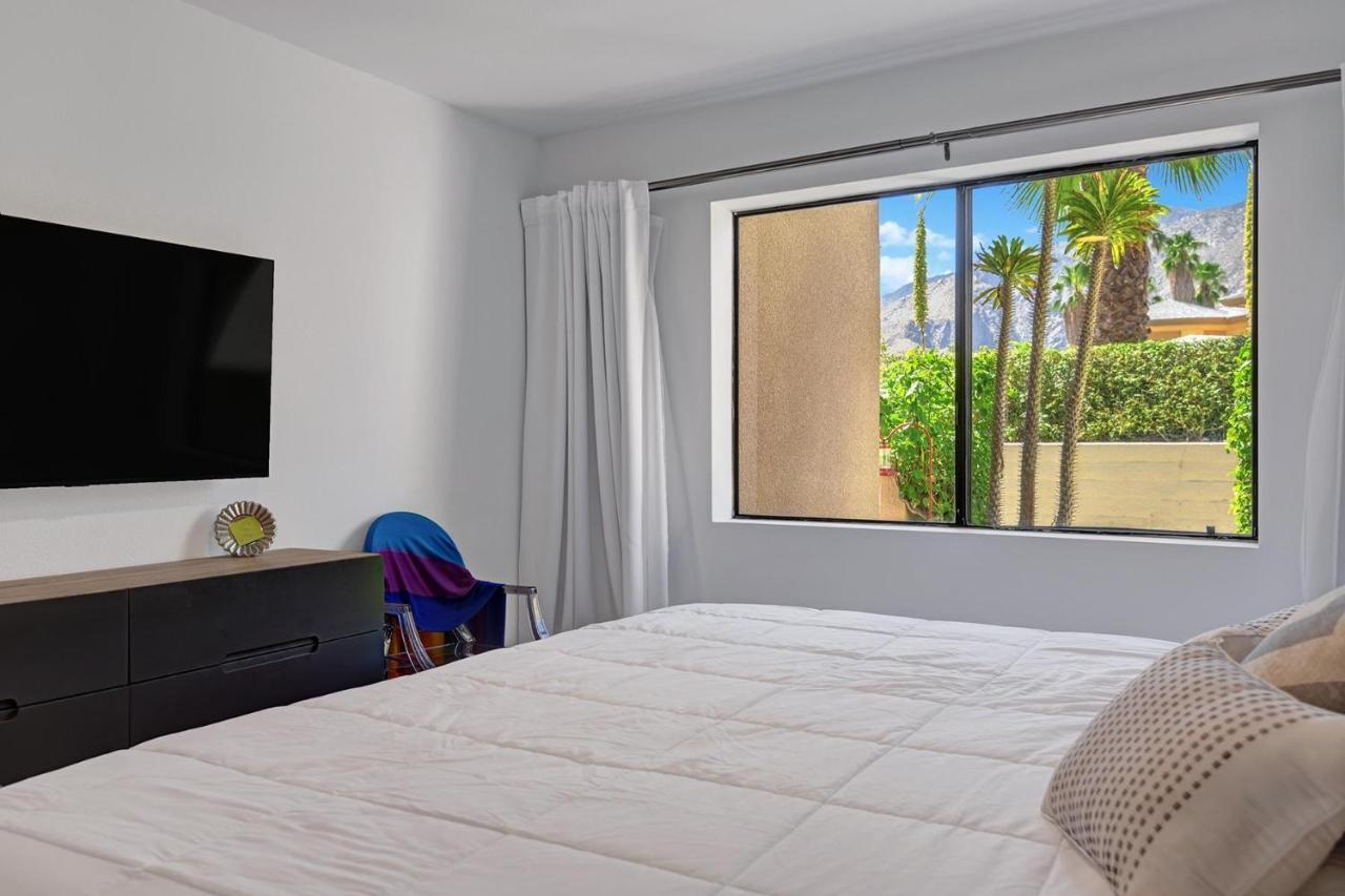 Modern Plaza Villas Oasis Palm Springs Bagian luar foto